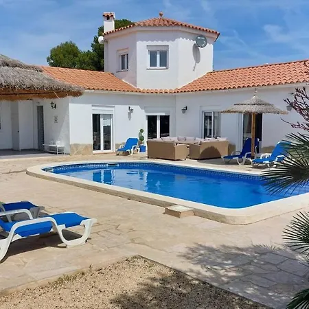 Voor 8 Personen Met Zwembad Villa Calafat