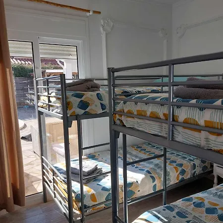 Voor 8 Personen Met Zwembad